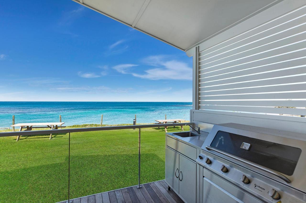 Blue Lagoon Beach Resort Bateau Bay Exterior foto