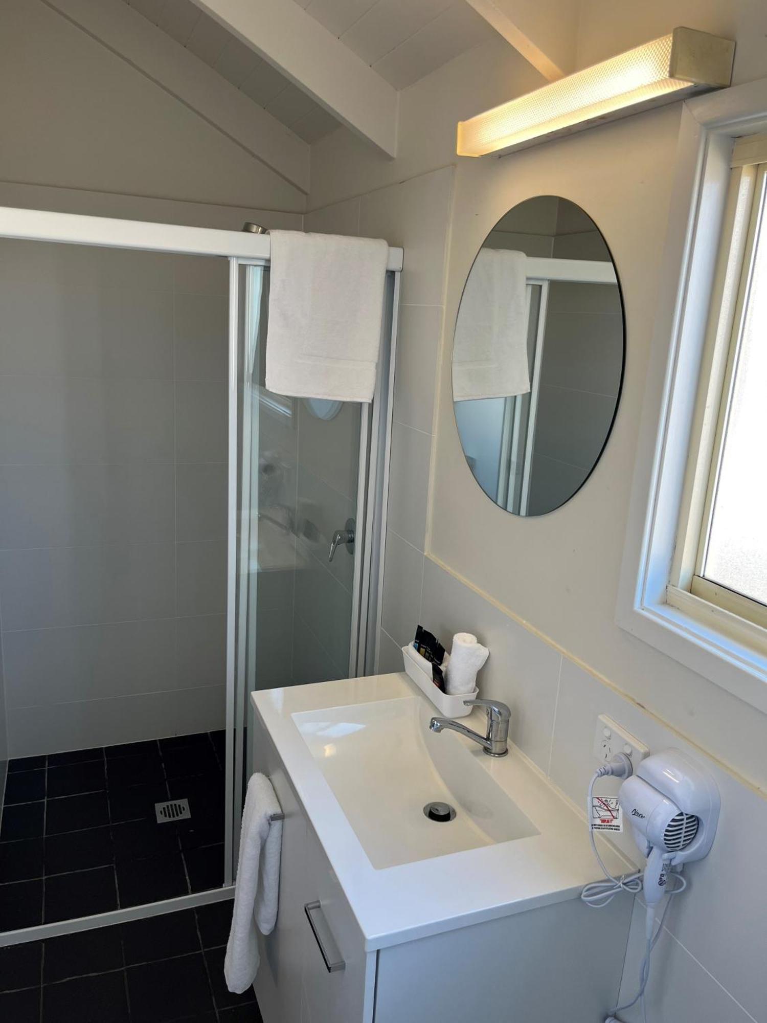 Blue Lagoon Beach Resort Bateau Bay Exterior foto