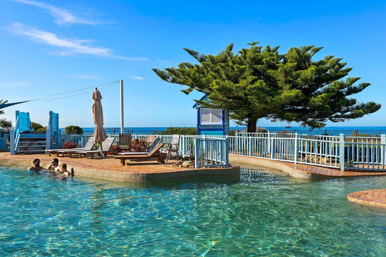 Blue Lagoon Beach Resort Bateau Bay Exterior foto